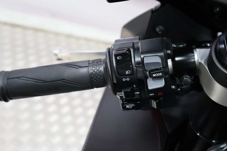 Imagen 8 de Yamaha YZF R1 Gasolina 200 CV
