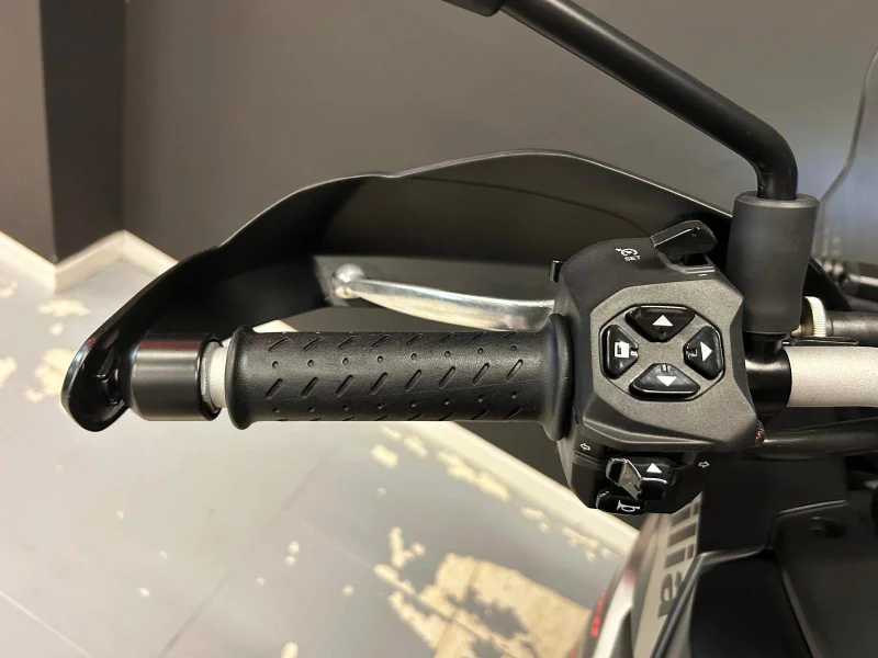 Imagen de Aprilia TUAREG 660