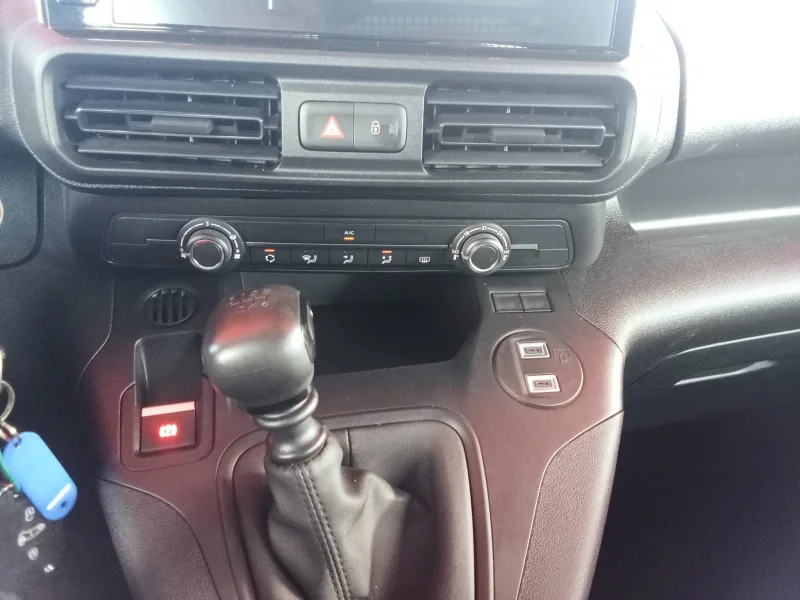 Imagen de Peugeot Rifter