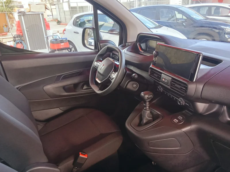 Imagen de Peugeot Rifter