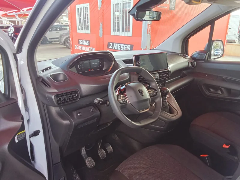 Imagen de Peugeot Rifter