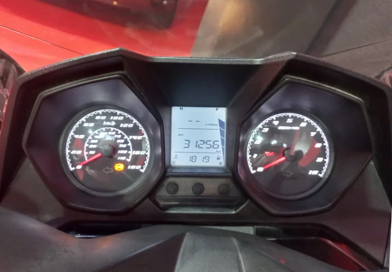 Imagen de Kymco SUPER DINK 350