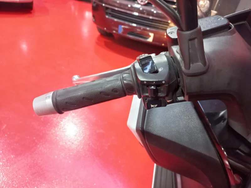 Imagen de Kymco SUPER DINK 350