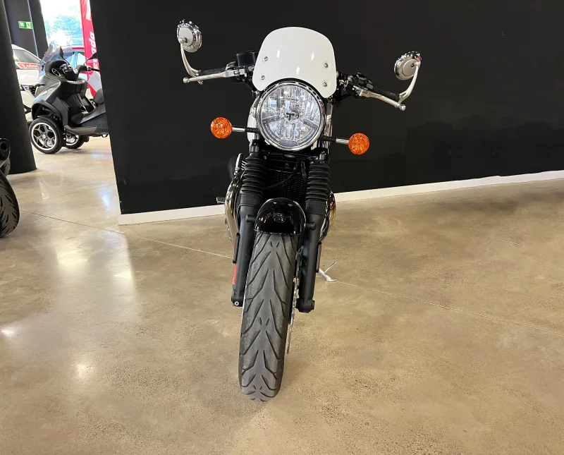 Imagen de Triumph THRUXTON 1200 DUAL SEAT