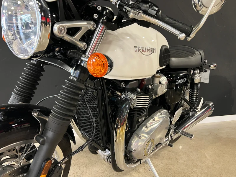 Imagen de Triumph THRUXTON 1200 DUAL SEAT