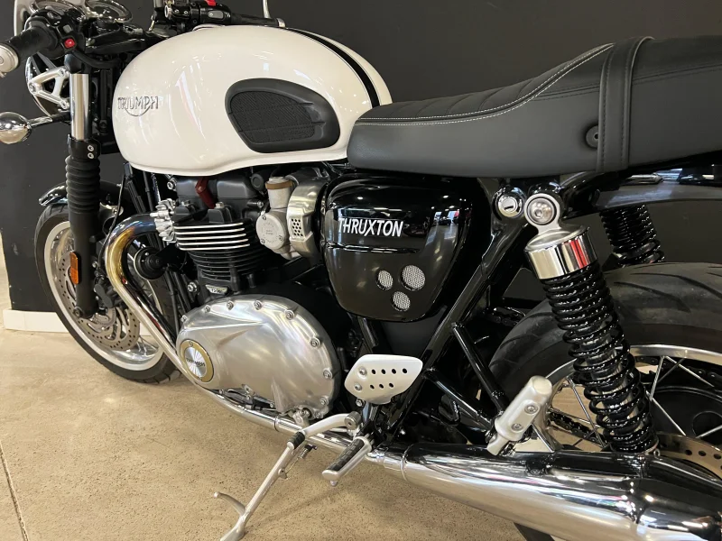 Imagen de Triumph THRUXTON 1200 DUAL SEAT