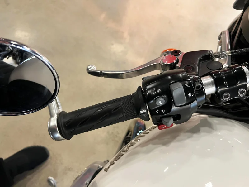 Imagen de Triumph THRUXTON 1200 DUAL SEAT