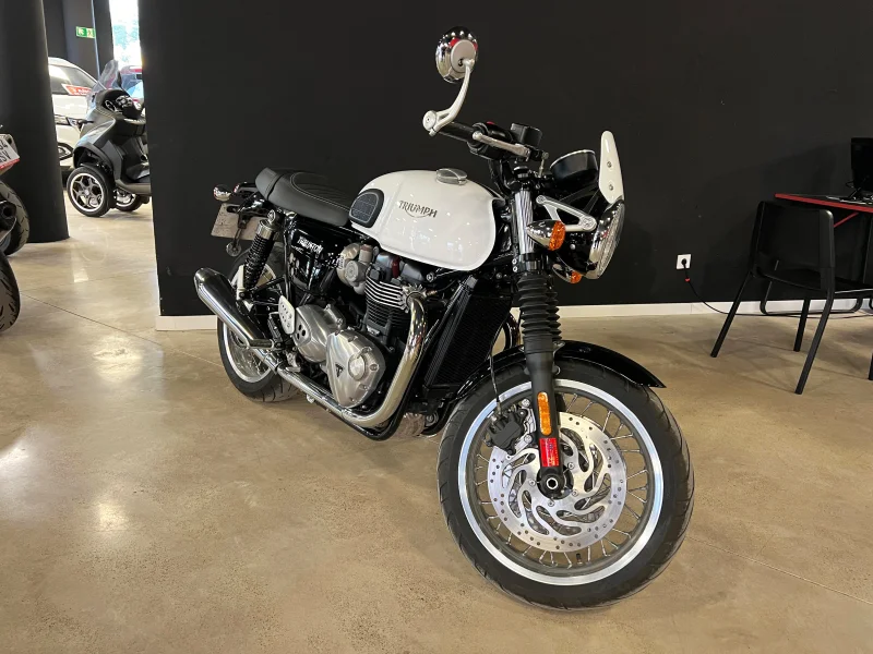 Imagen de Triumph THRUXTON 1200 DUAL SEAT