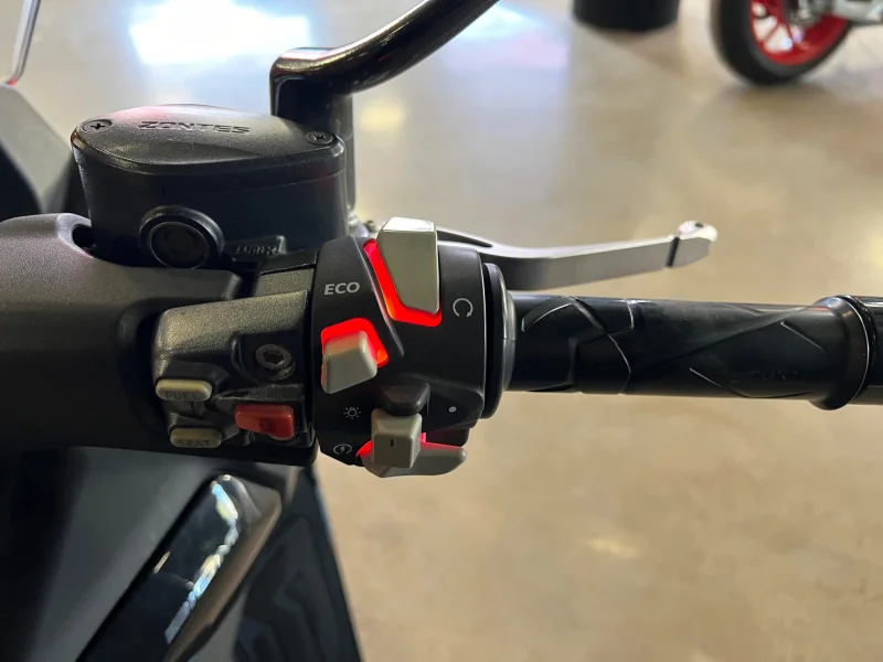 Imagen de Zontes M310