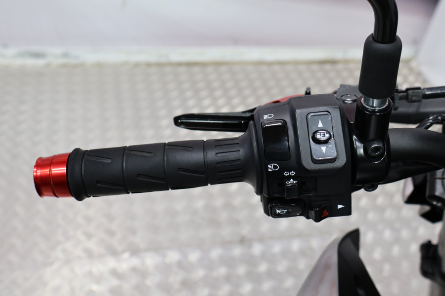 Imagen 8 de KAWASAKI Z 900 Gasolina 125 CV