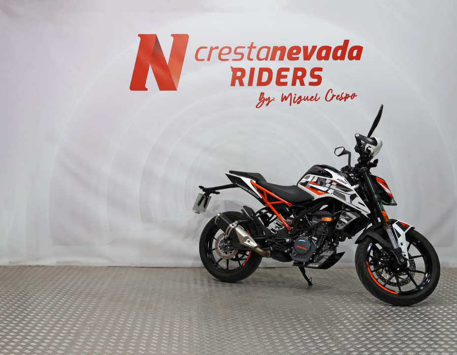 Imagen 16 de Ktm 125 Duke Gasolina 15 CV