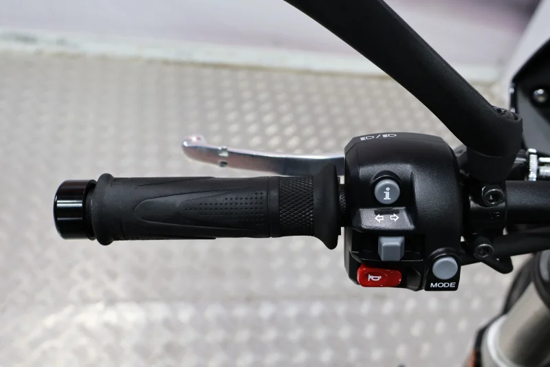 Imagen de Triumph STREET TRIPLE S