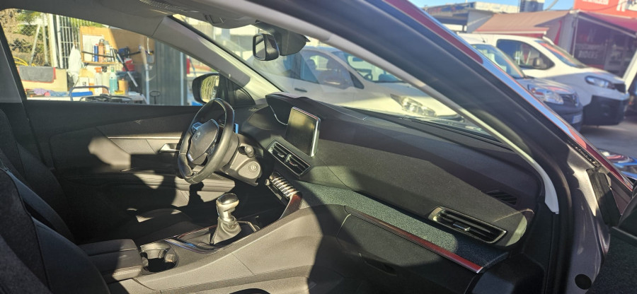 Imagen de Peugeot 3008