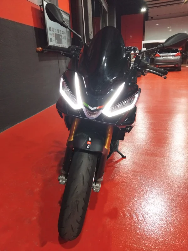 Imagen de Aprilia TUONO V4 FACTORY