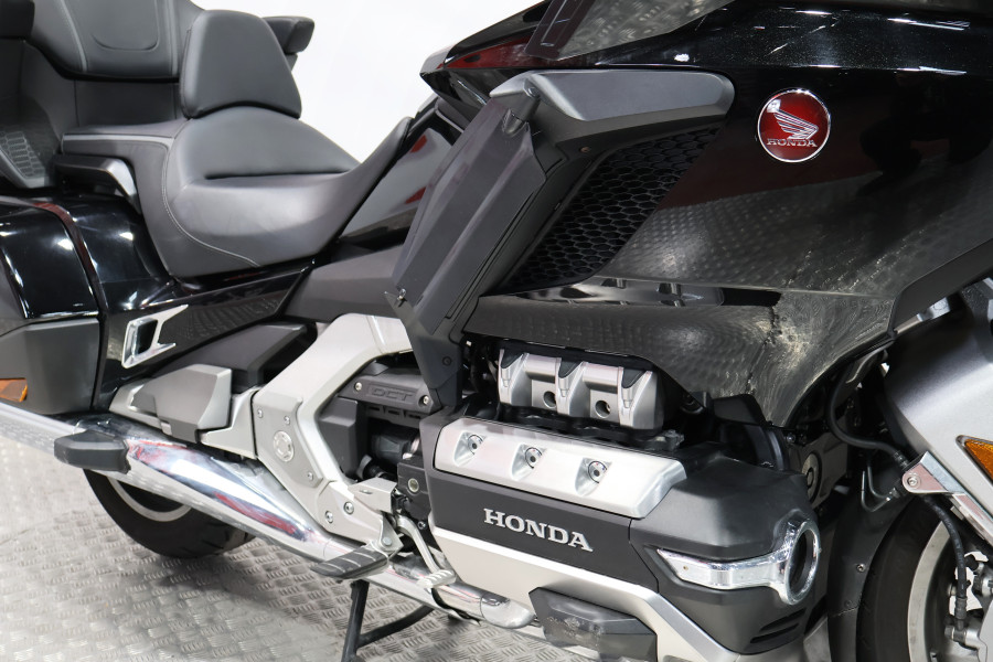 Imagen 12 de Honda GL 1800 GOLD WING Gasolina 126 CV