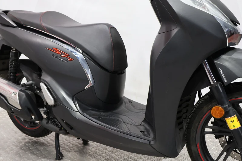 Imagen de Honda SH 300