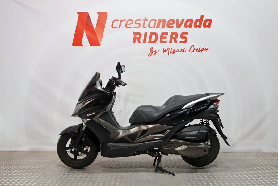 Imagen 3 de KAWASAKI J 300 Gasolina 27 CV