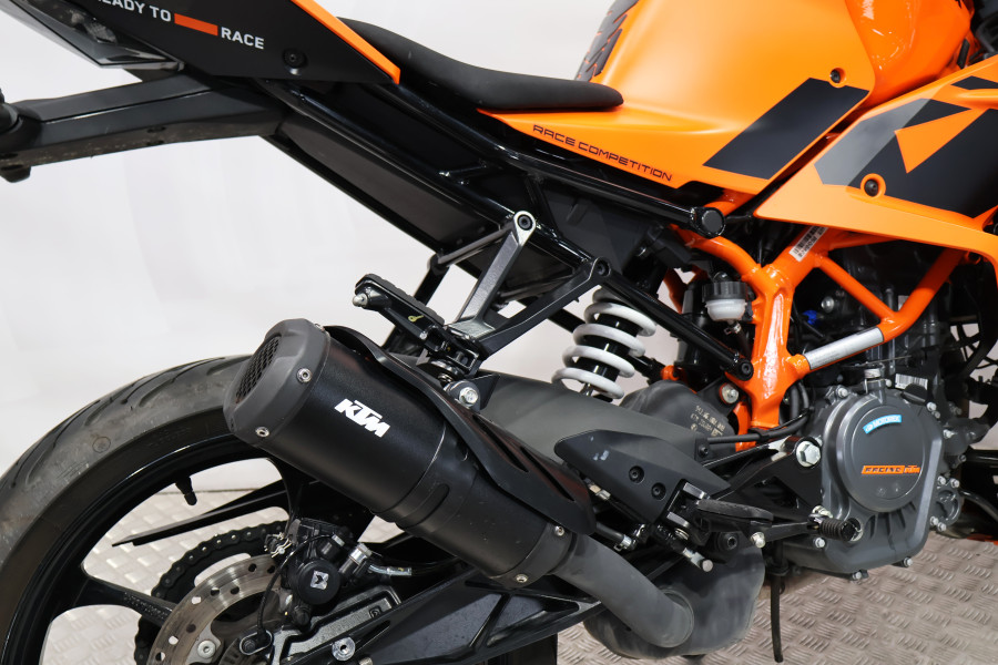 Imagen 15 de Ktm RC 125 Gasolina 15 CV