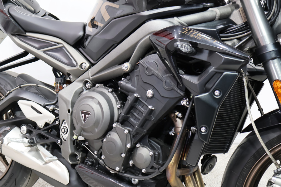 Imagen 12 de Triumph STREET TRIPLE RS Gasolina 122 CV