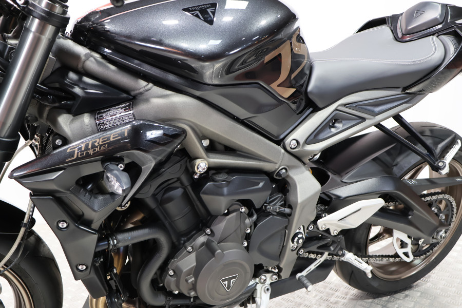 Imagen 13 de Triumph STREET TRIPLE RS Gasolina 122 CV