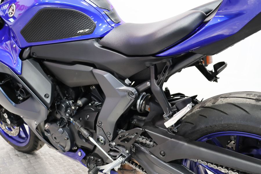 Imagen 14 de Yamaha R7 Gasolina 73 CV