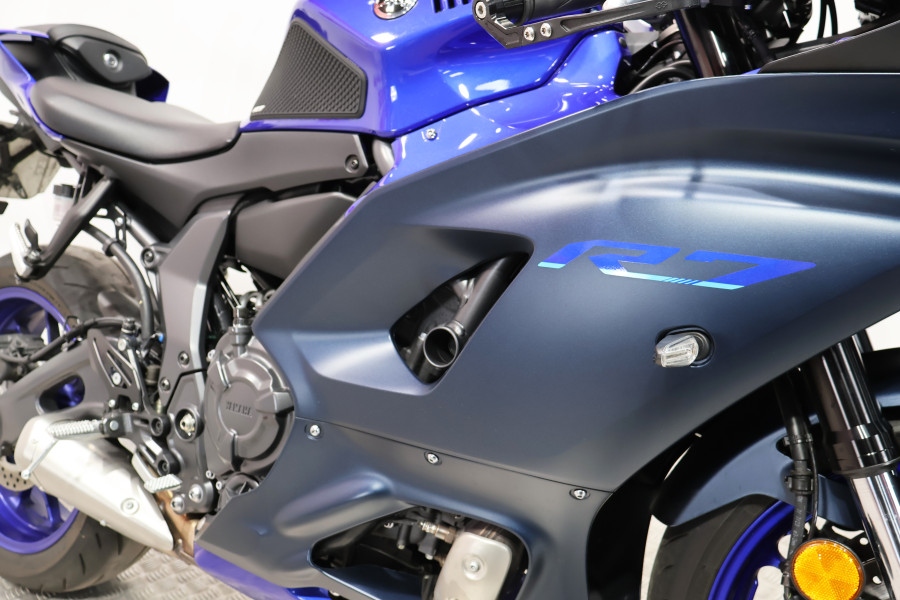 Imagen 12 de Yamaha R7 Gasolina 73 CV