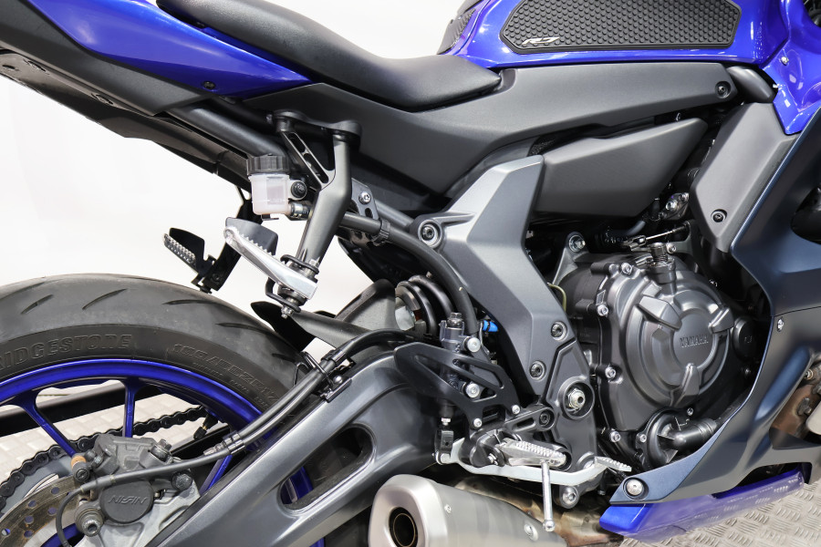 Imagen 15 de Yamaha R7 Gasolina 73 CV