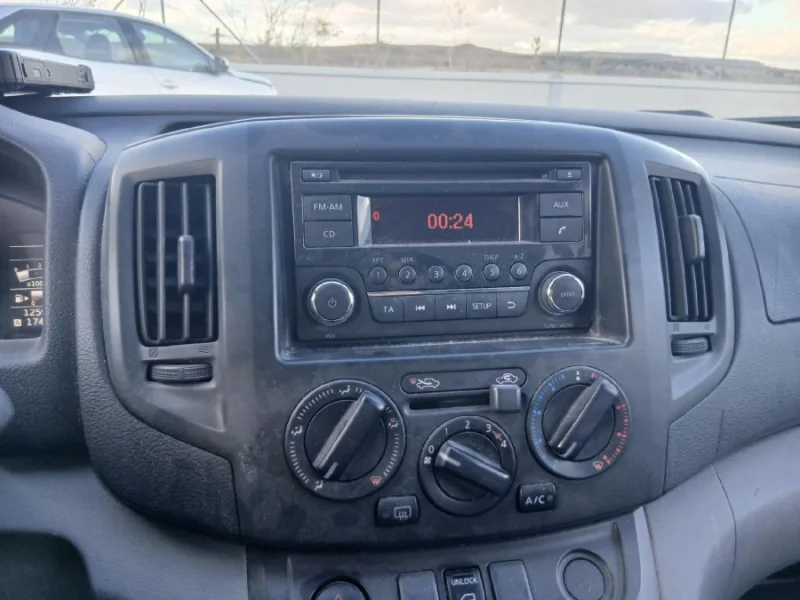 Imagen de NISSAN NV200