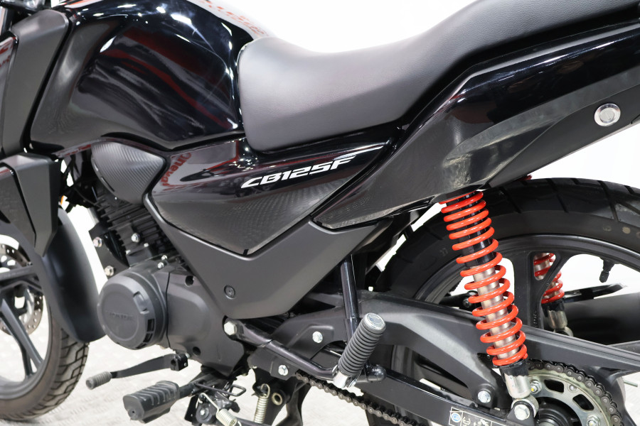 Imagen 14 de Honda CB 125 F Gasolina 11 CV