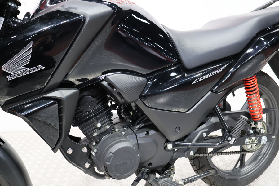 Imagen 13 de Honda CB 125 F Gasolina 11 CV