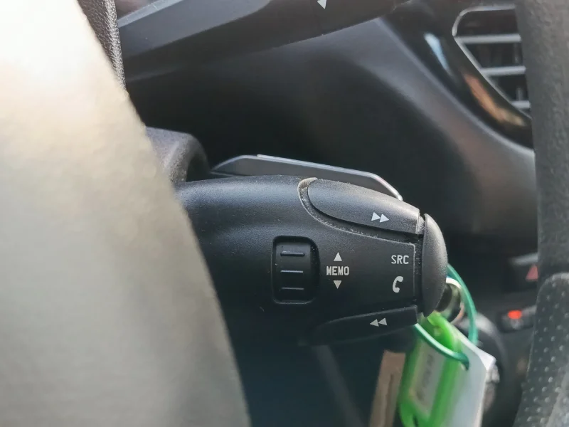 Imagen de Peugeot 208