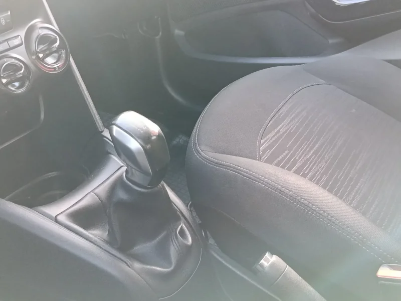 Imagen de Peugeot 208