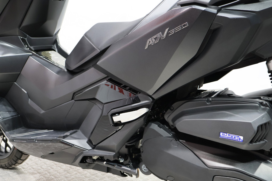 Imagen 13 de Honda ADV 350 Gasolina 30 CV