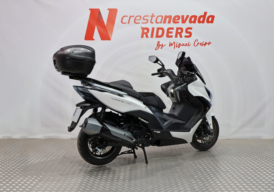 Imagen 11 de Kymco XCITING 400 Gasolina 37 CV