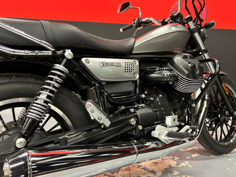 Imagen de Moto Guzzi V9 ROAMER