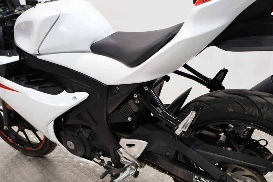 Imagen 14 de Suzuki GSX R 125 Gasolina 15 CV