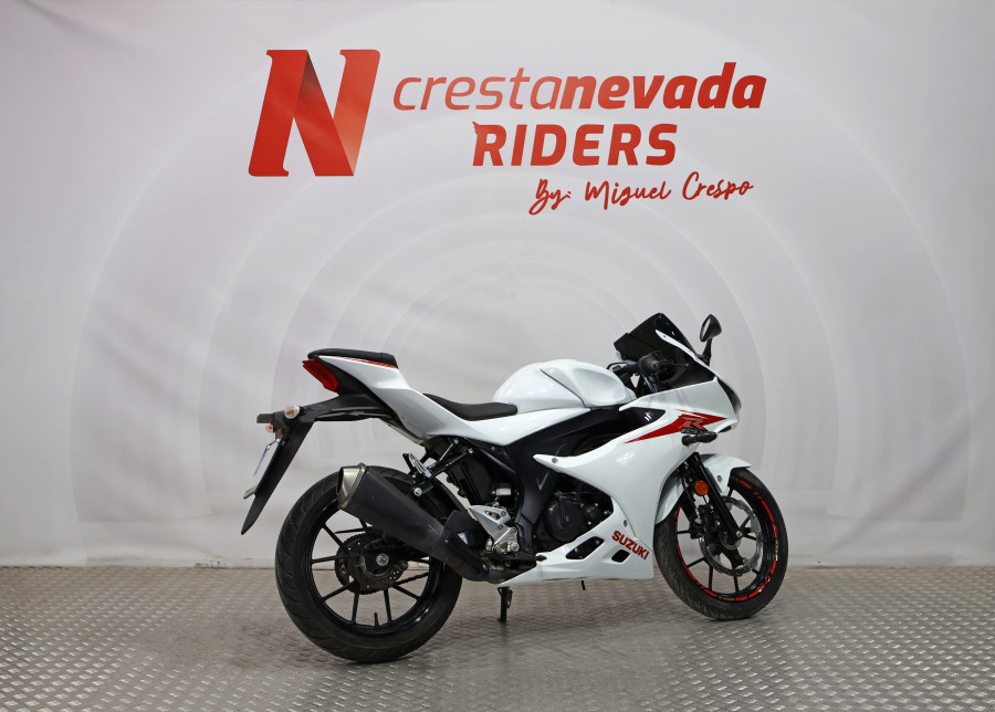Imagen 11 de Suzuki GSX R 125 Gasolina 15 CV