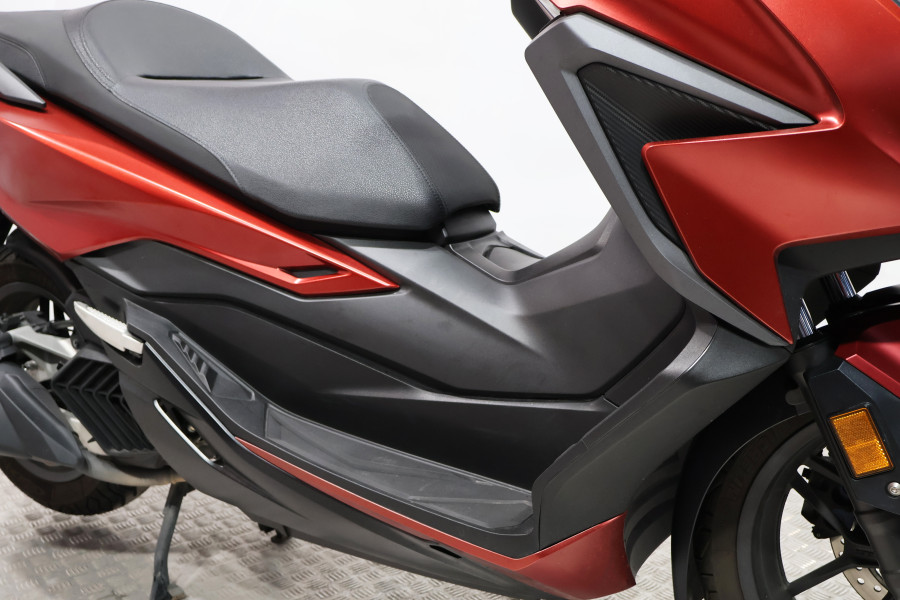Imagen 12 de Honda FORZA 125 Gasolina 15 CV