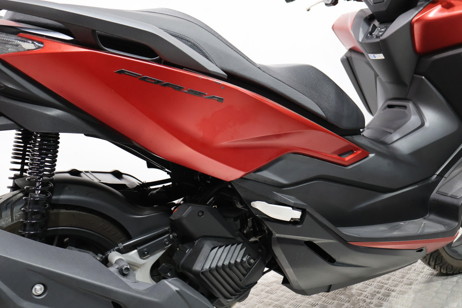 Imagen 15 de Honda FORZA 125 Gasolina 15 CV