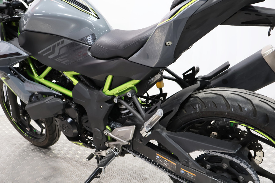 Imagen 14 de KAWASAKI Z 125 Gasolina 15 CV