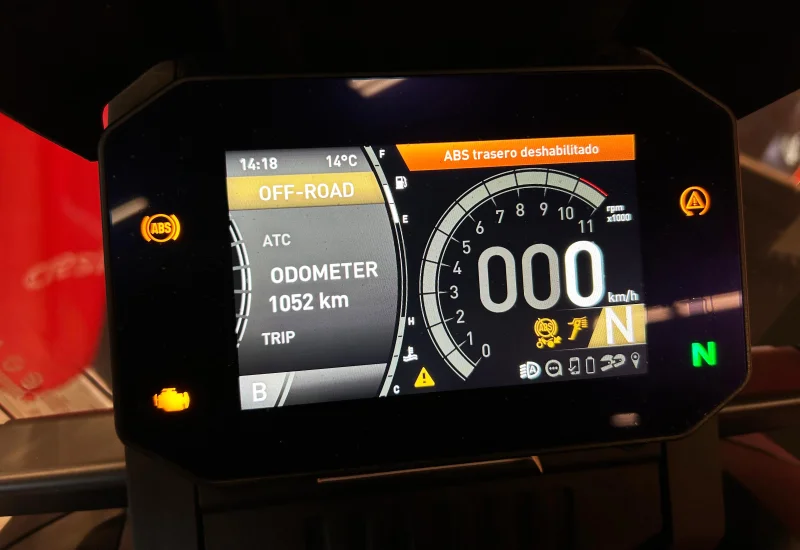 Imagen de Aprilia Tuareg 660