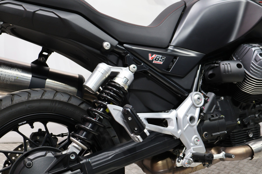 Imagen 15 de Moto Guzzi V 85 STRADA Gasolina 80 CV