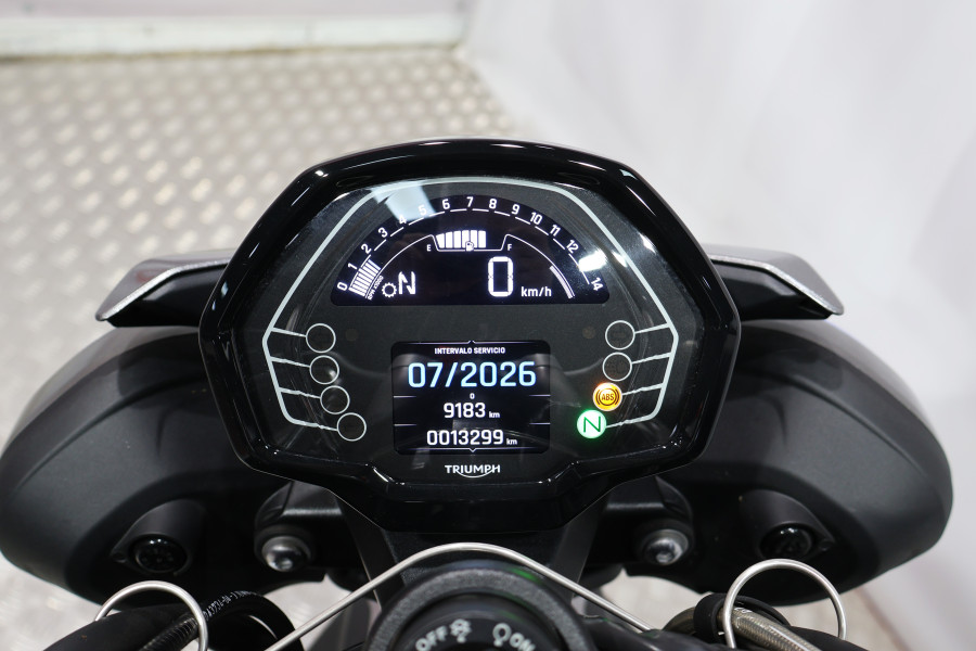 Imagen 2 de Triumph Street Triple R Gasolina 120 CV