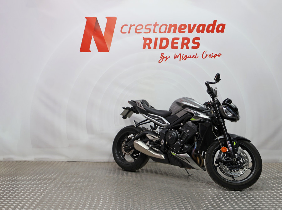 Imagen 16 de Triumph Street Triple R Gasolina 120 CV