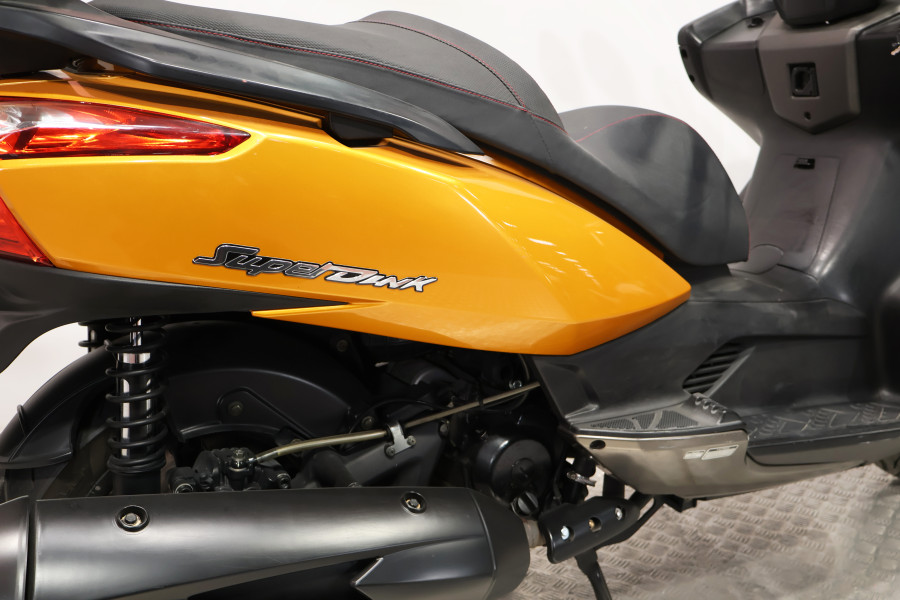 Imagen 15 de Kymco SUPER DINK 300 Gasolina 30 CV