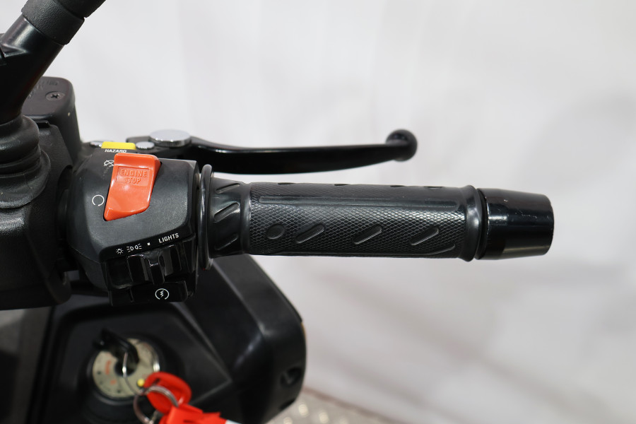 Imagen 9 de Kymco SUPER DINK 300 Gasolina 30 CV
