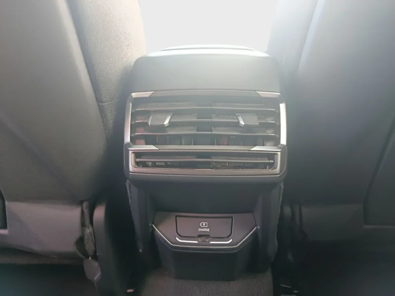 Imagen de lynk & co 01