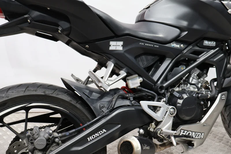 Imagen de Honda CB 125 R