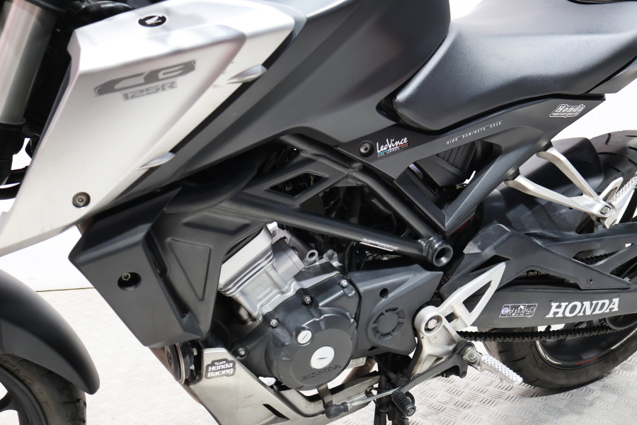 Imagen de Honda CB 125 R