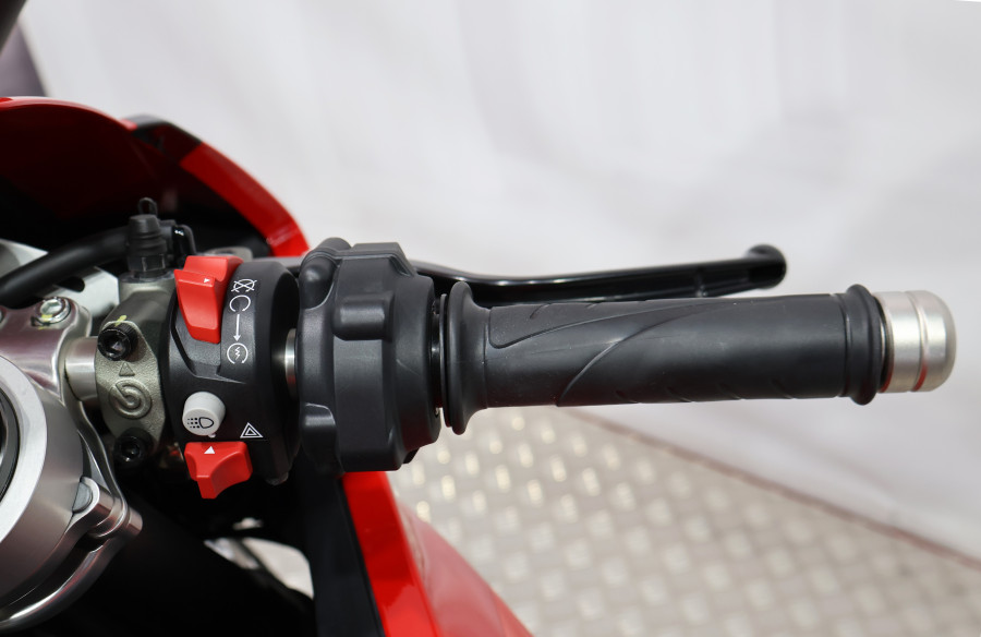 Imagen 9 de Ducati PANIGALE V2 Gasolina 155 CV